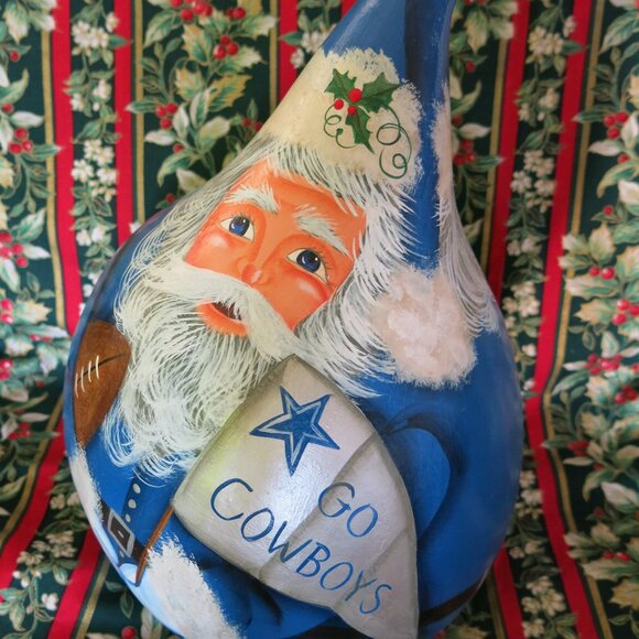 Vintage Hand Painted Signed "Go Cowboys" Big Gourd Blue Santa With The Ball - Picture 8 of 11